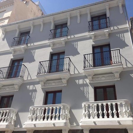 Urbanliving Gran Capitan Granada Exterior foto
