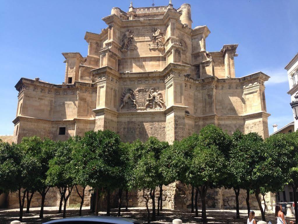 Urbanliving Gran Capitan Granada Exterior foto